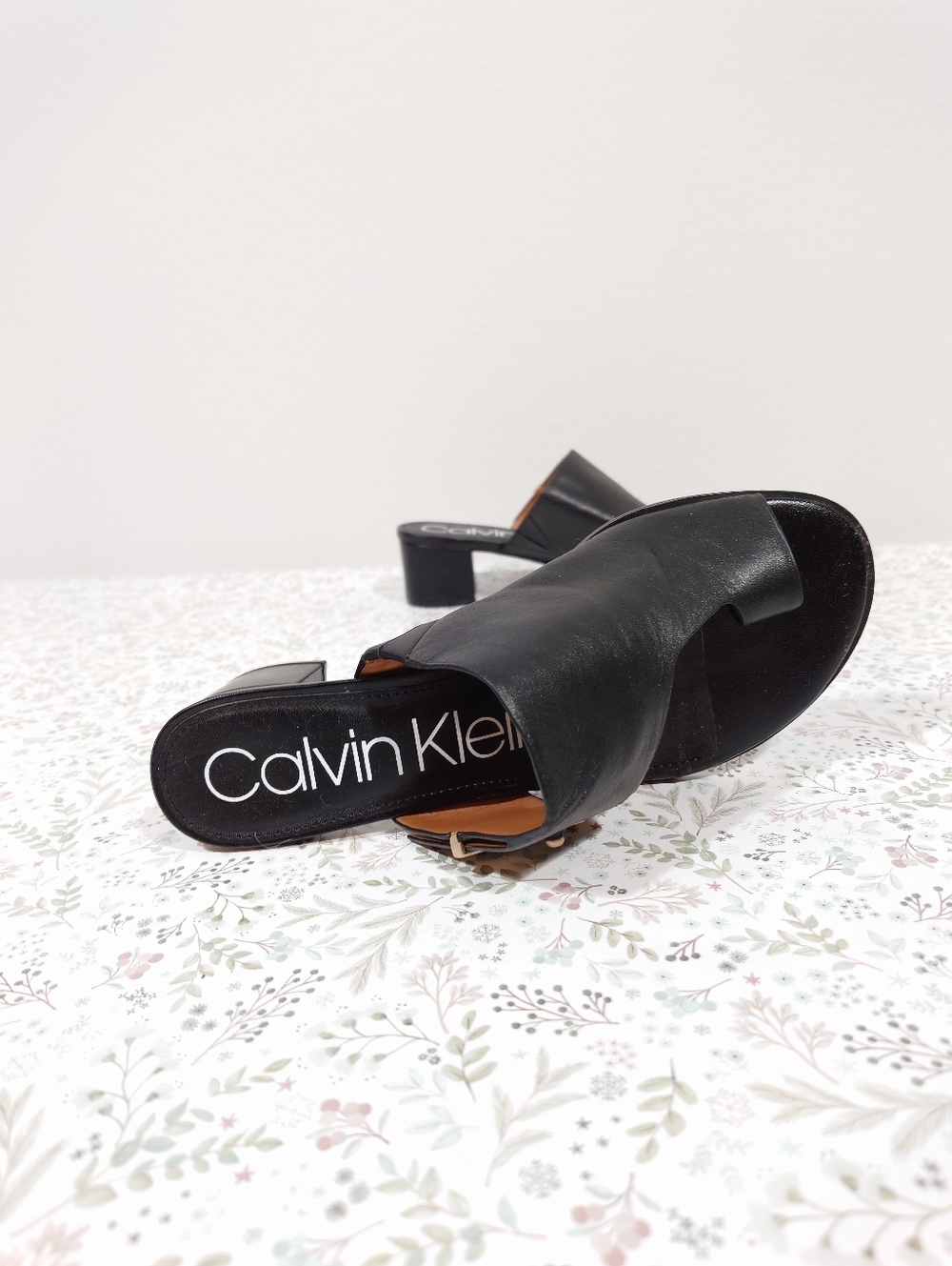 Calvin Klein Black Leather Slide Heels Women’s Size 9M Minimalist Sandal - Picture 4 of 7